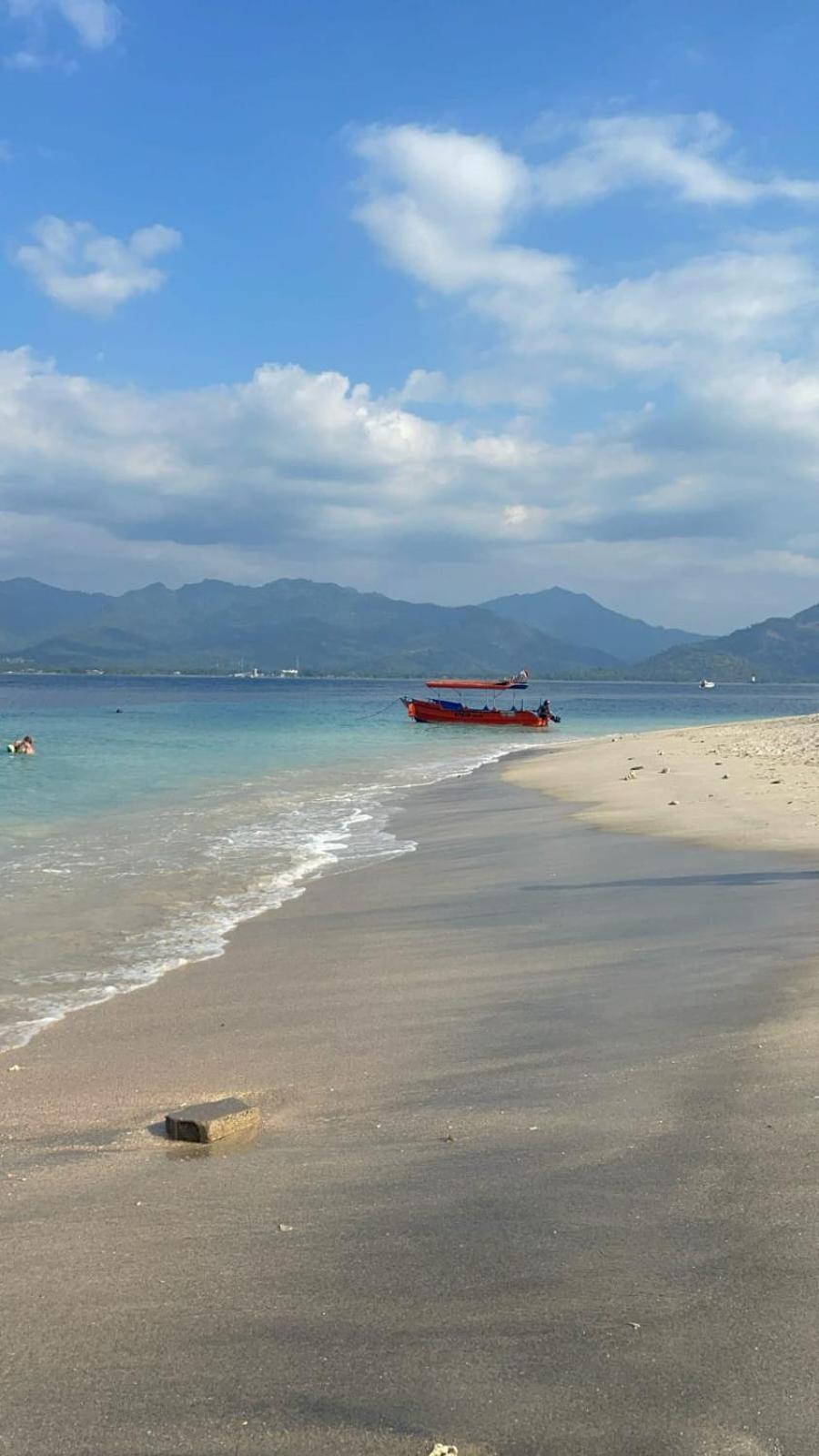 Hotel Tipsea Turtle Gili Air Exterior foto