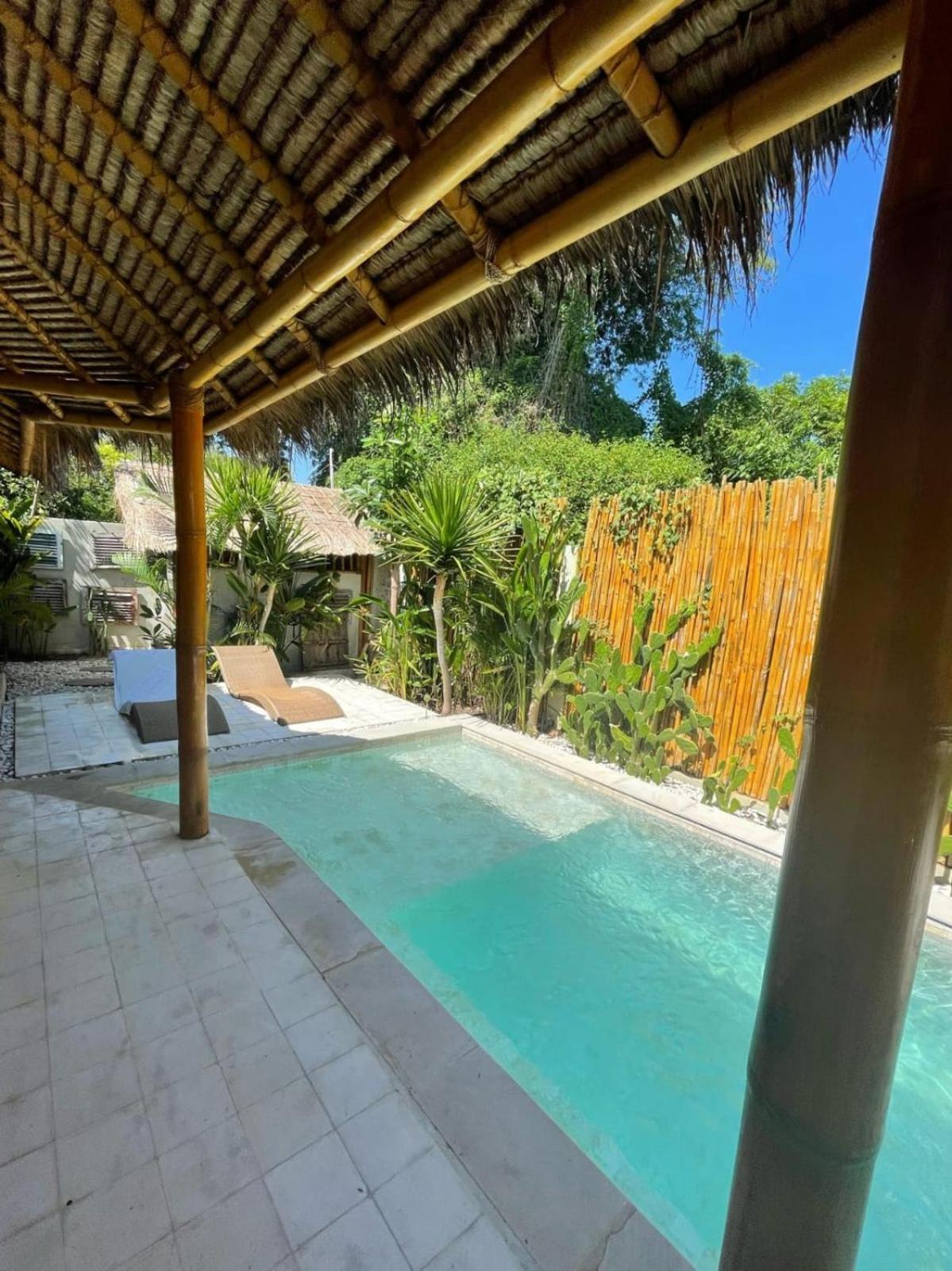 Hotel Tipsea Turtle Gili Air Exterior foto