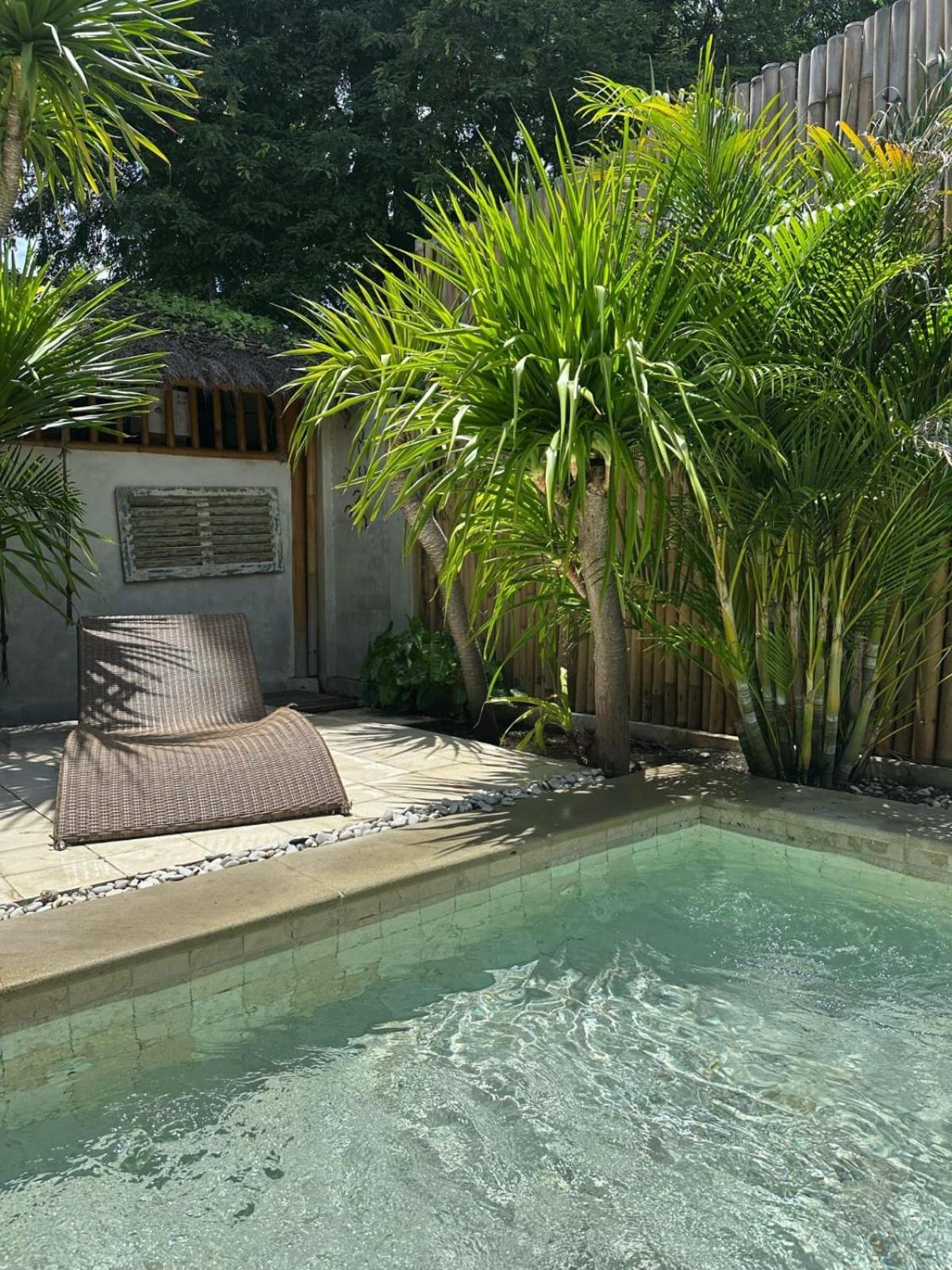Hotel Tipsea Turtle Gili Air Exterior foto
